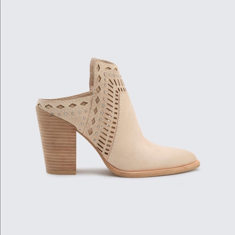 Dolce Vita Khia Sand Booties NWOT